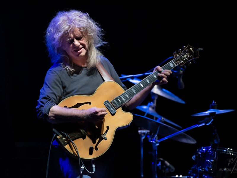 Pat Metheny gives Hammersmith the Side-Eye